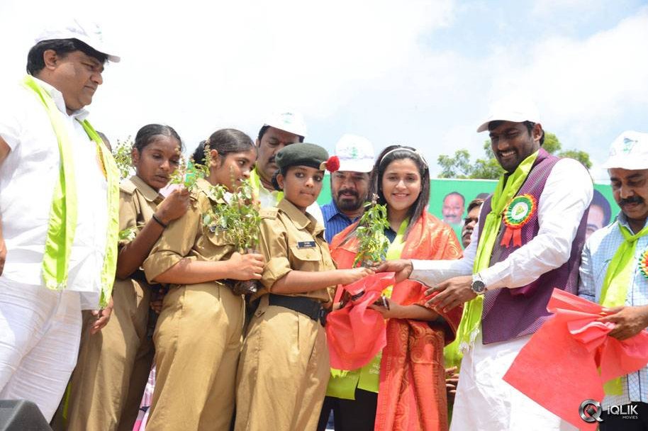 Celebs-participating-Haritha-Haaram-Event